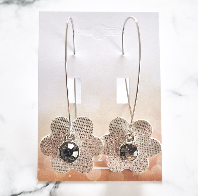 Nouvelle Zealande Chic Earrings - Crystal Flowers Pewter Silver