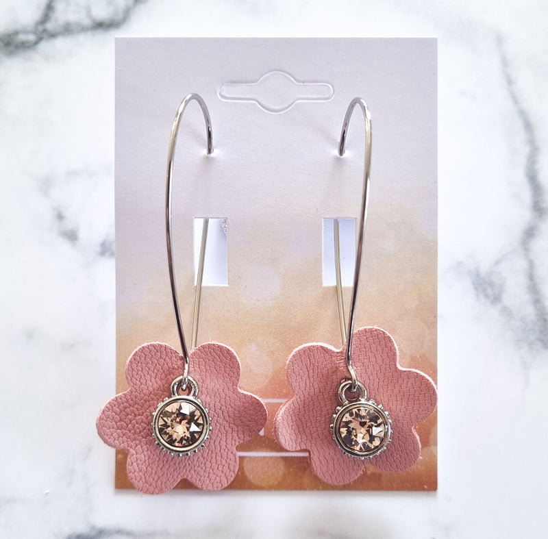Nouvelle Zealande Chic Earrings - Crystal Flowers Pink Silver