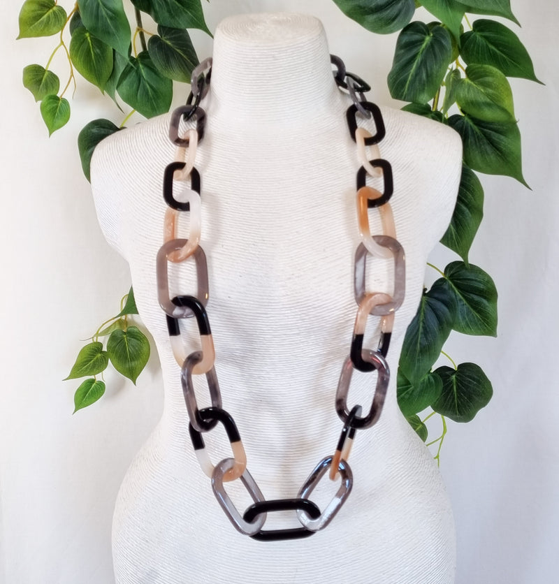 Saint Germain Contemporary Chic Necklace - BLKTORTRES