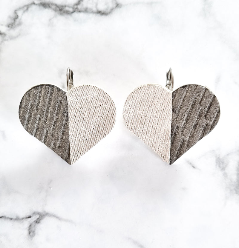 Nouvelle Zealande Chic Earrings - Large Heart Charcoal Texture Silver