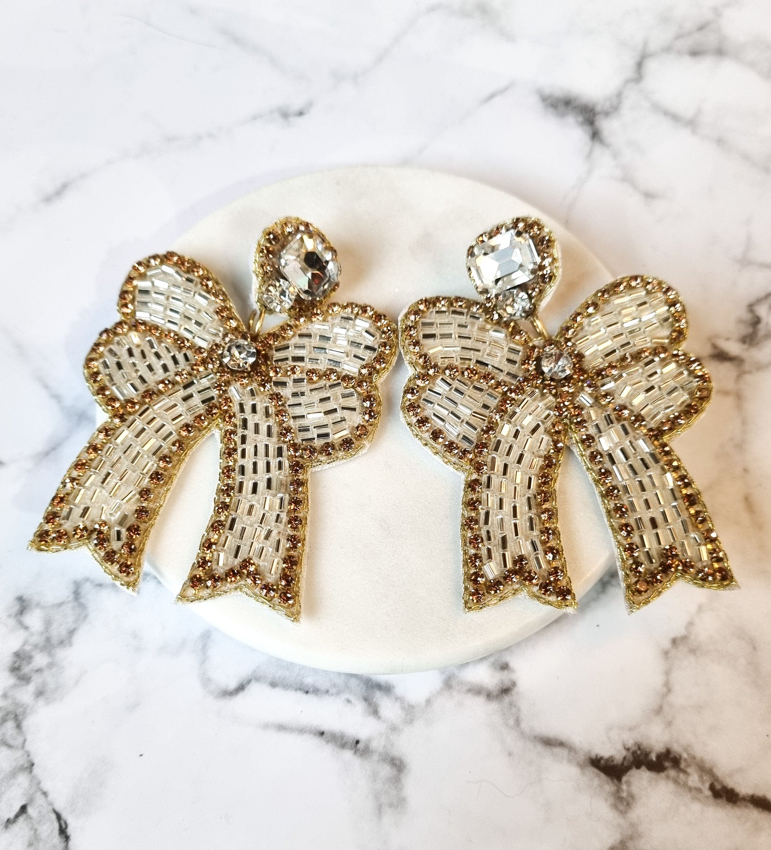 New York Chic Earrings- Bows Sil/Go