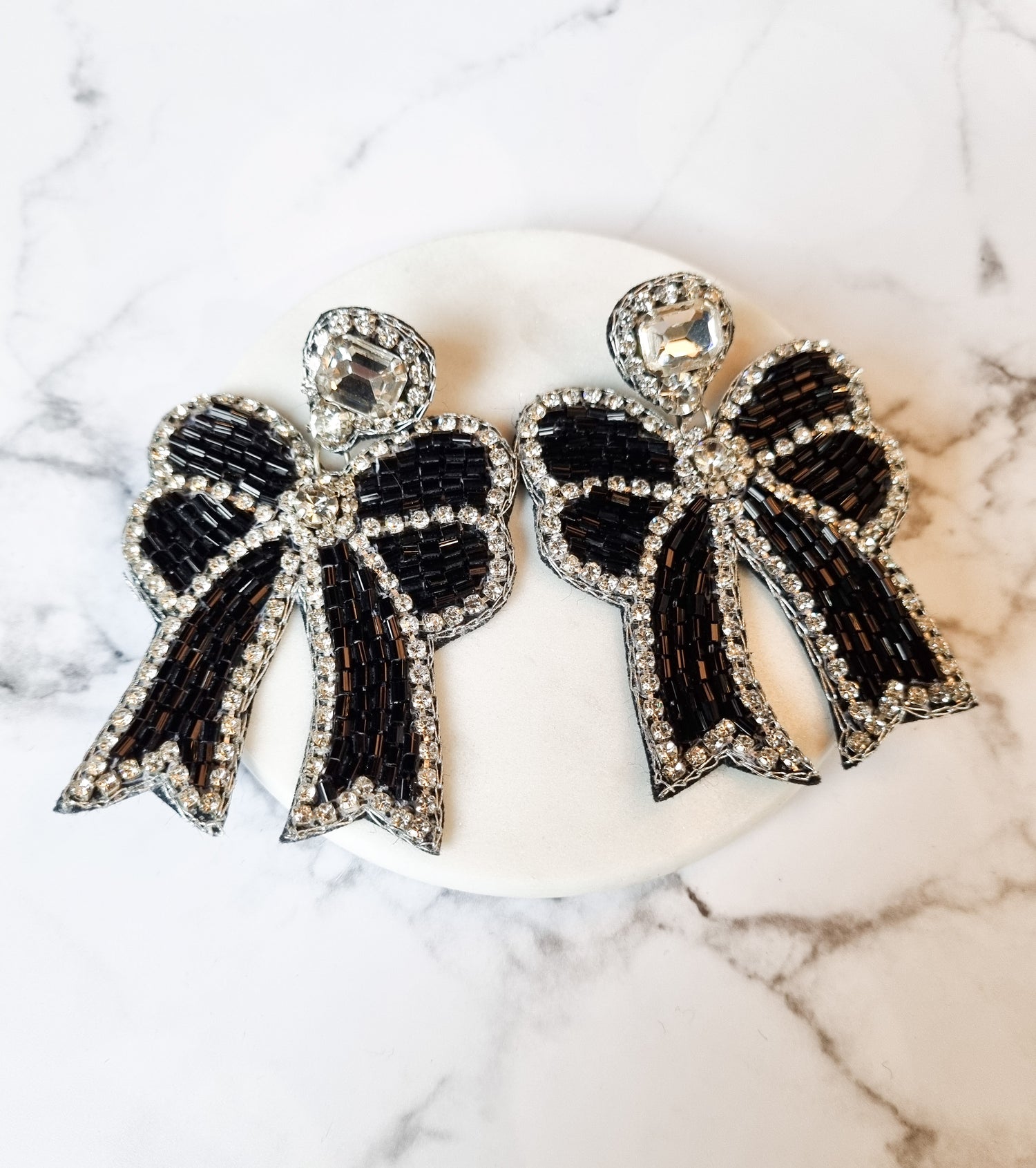 New York Chic Earrings- Bows Blk/Cry