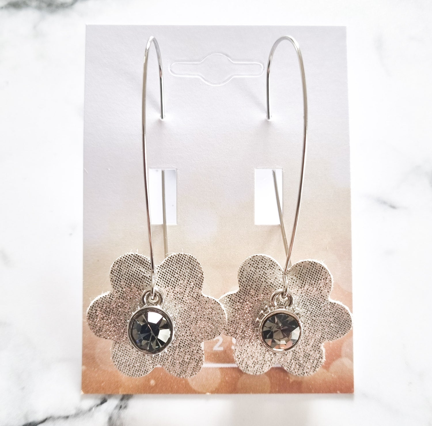Nouvelle Zealande Chic Earrings - Crystal Flowers Pewter Silver