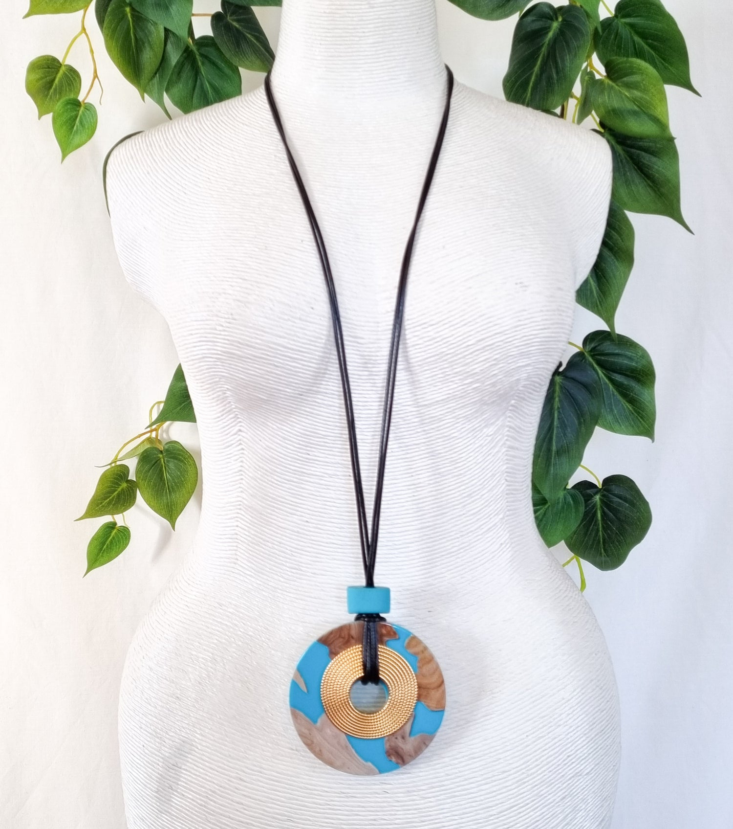 Saint Germain Contemporary Chic Necklace - AQCIRCL