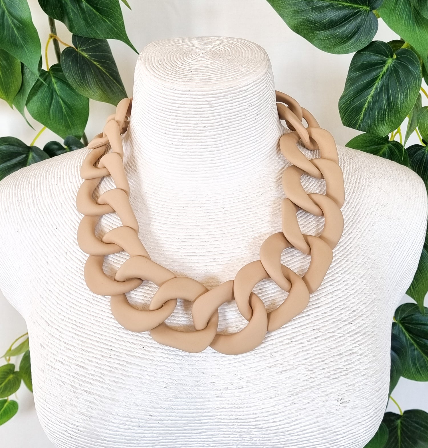 Saint Germain Contemporary Chic Necklace - CAMLINK