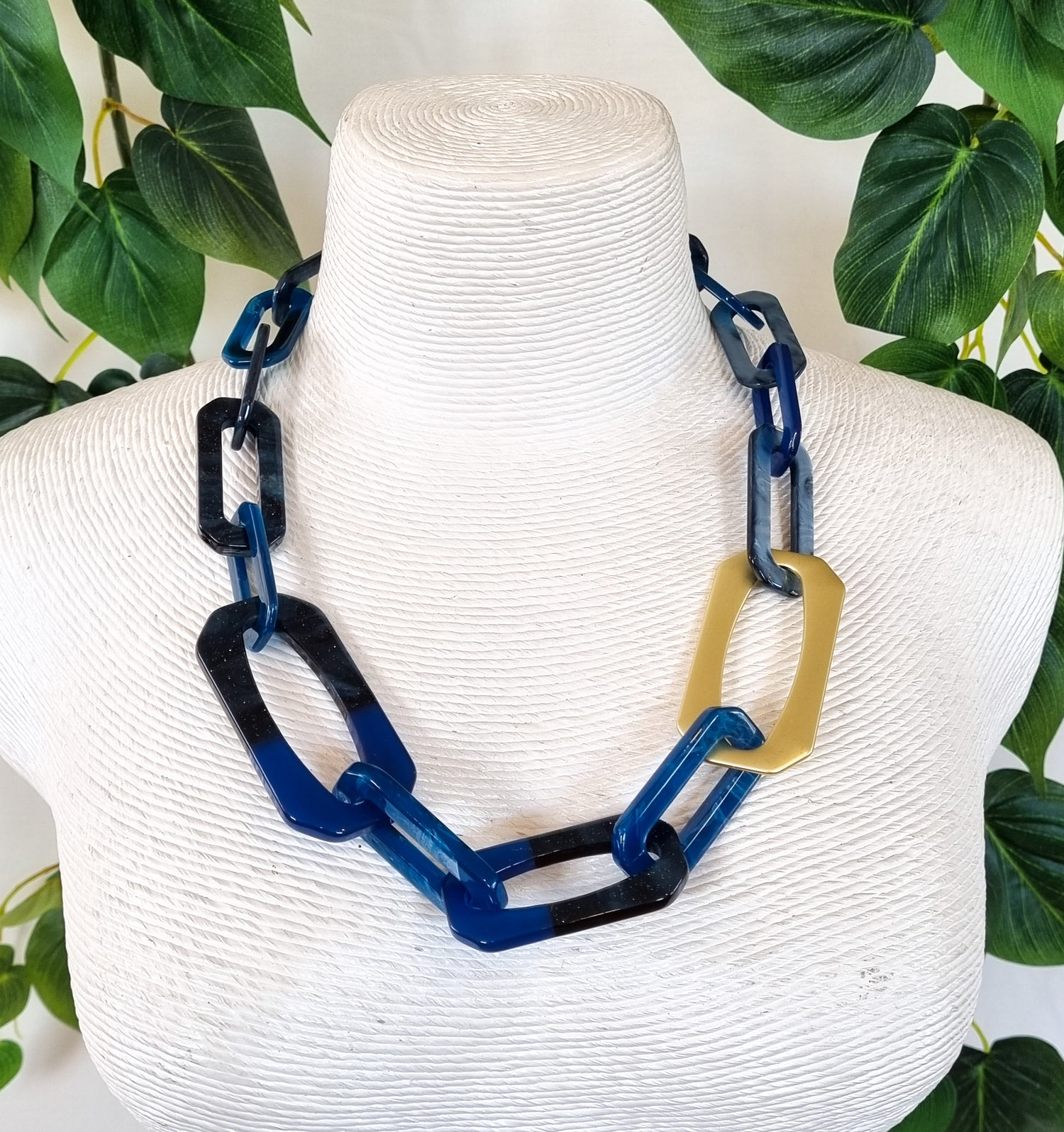 Saint Germain Contemporary Chic Necklace - BLRESM