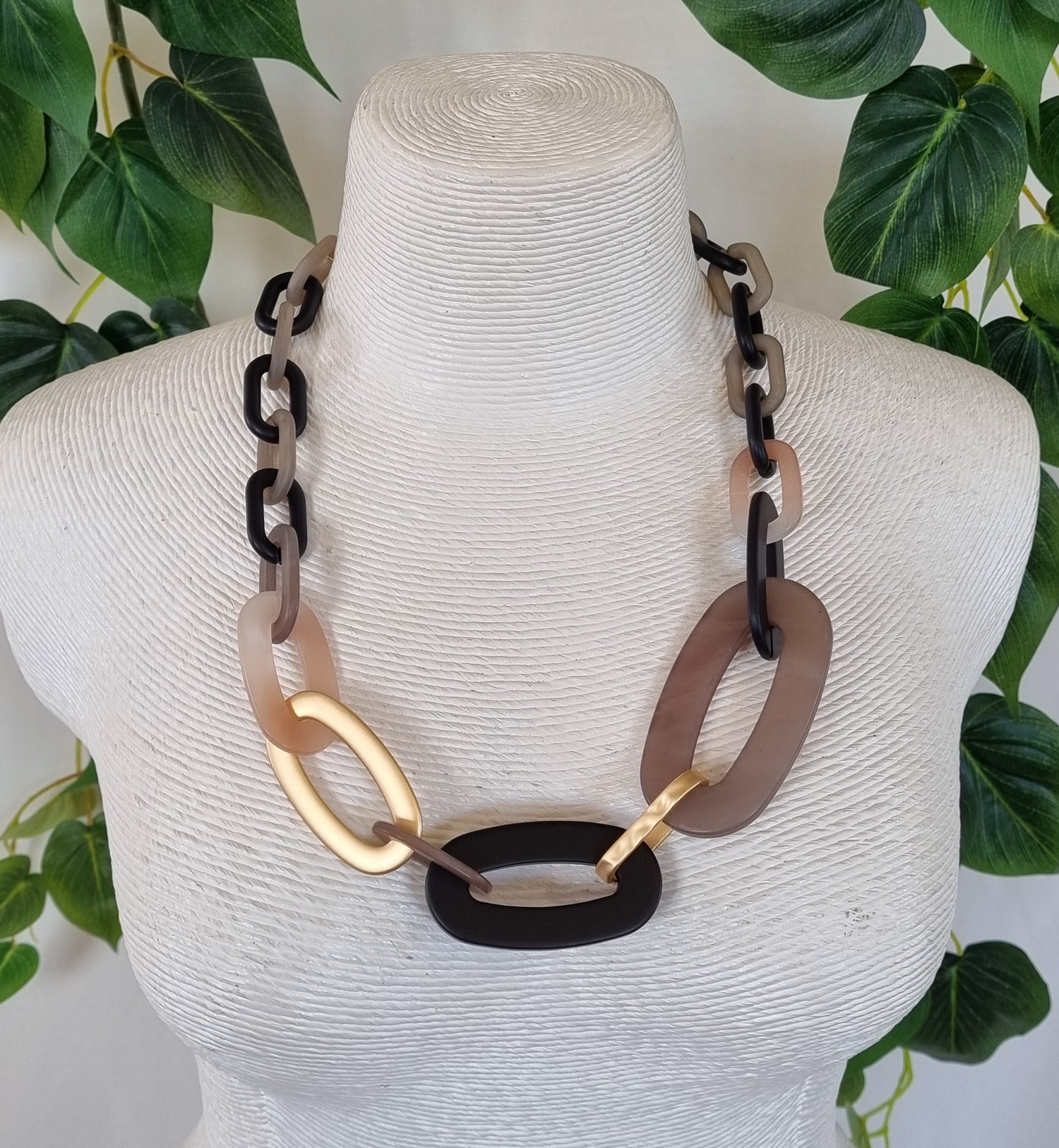 Saint Germain Contemporary Chic Necklace - BLKGYGOM