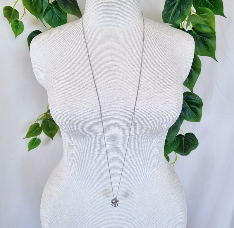 Paris Contemporary Chic Necklace- KNOTSIL