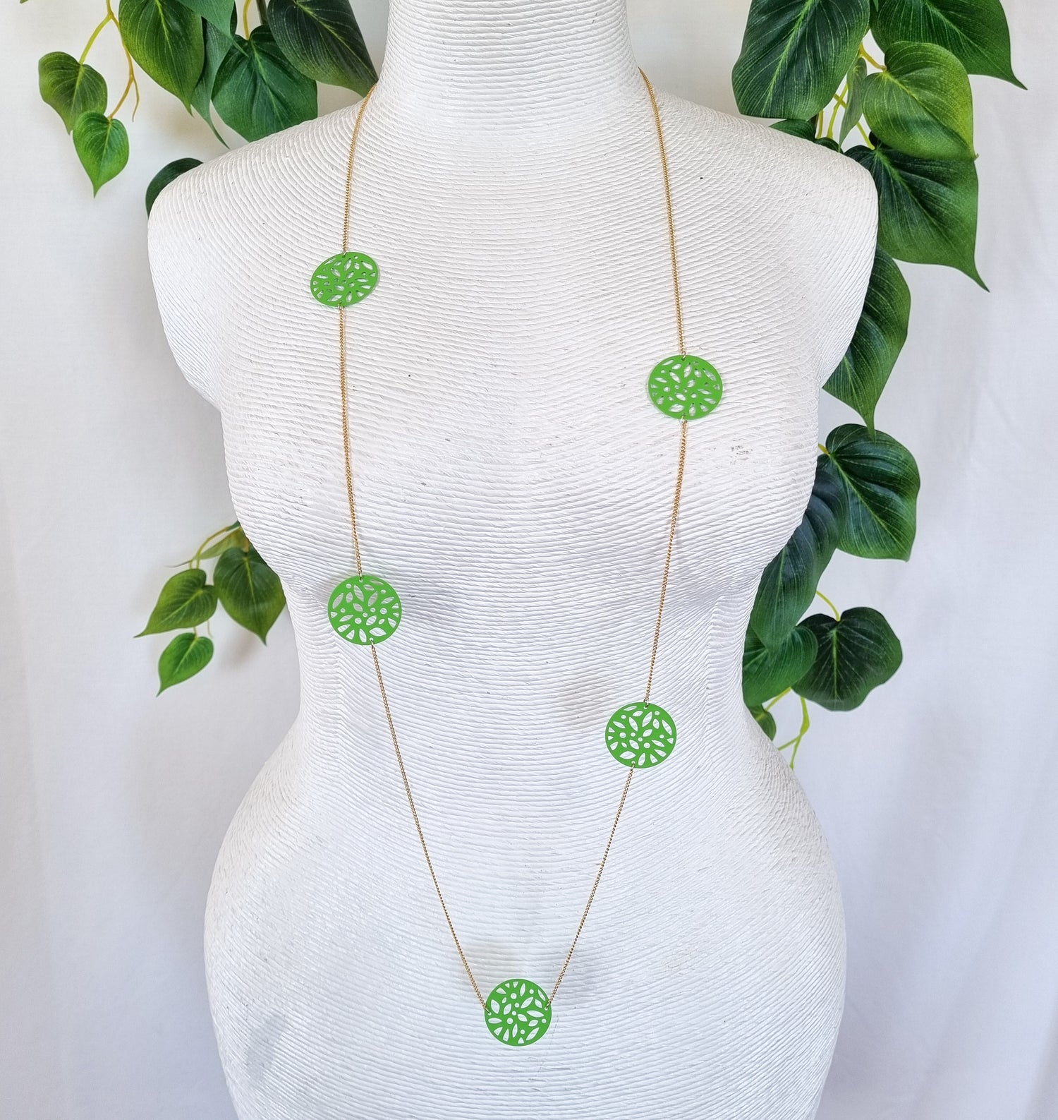 Paris Contemporary Chic Necklace- LFLORCLASGRNGO