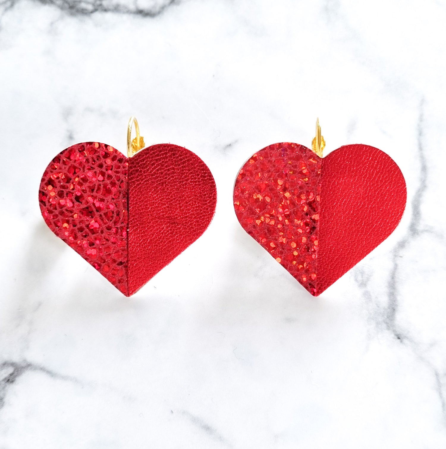 Nouvelle Zealande Chic Earrings - Large Heart Red Shimmer