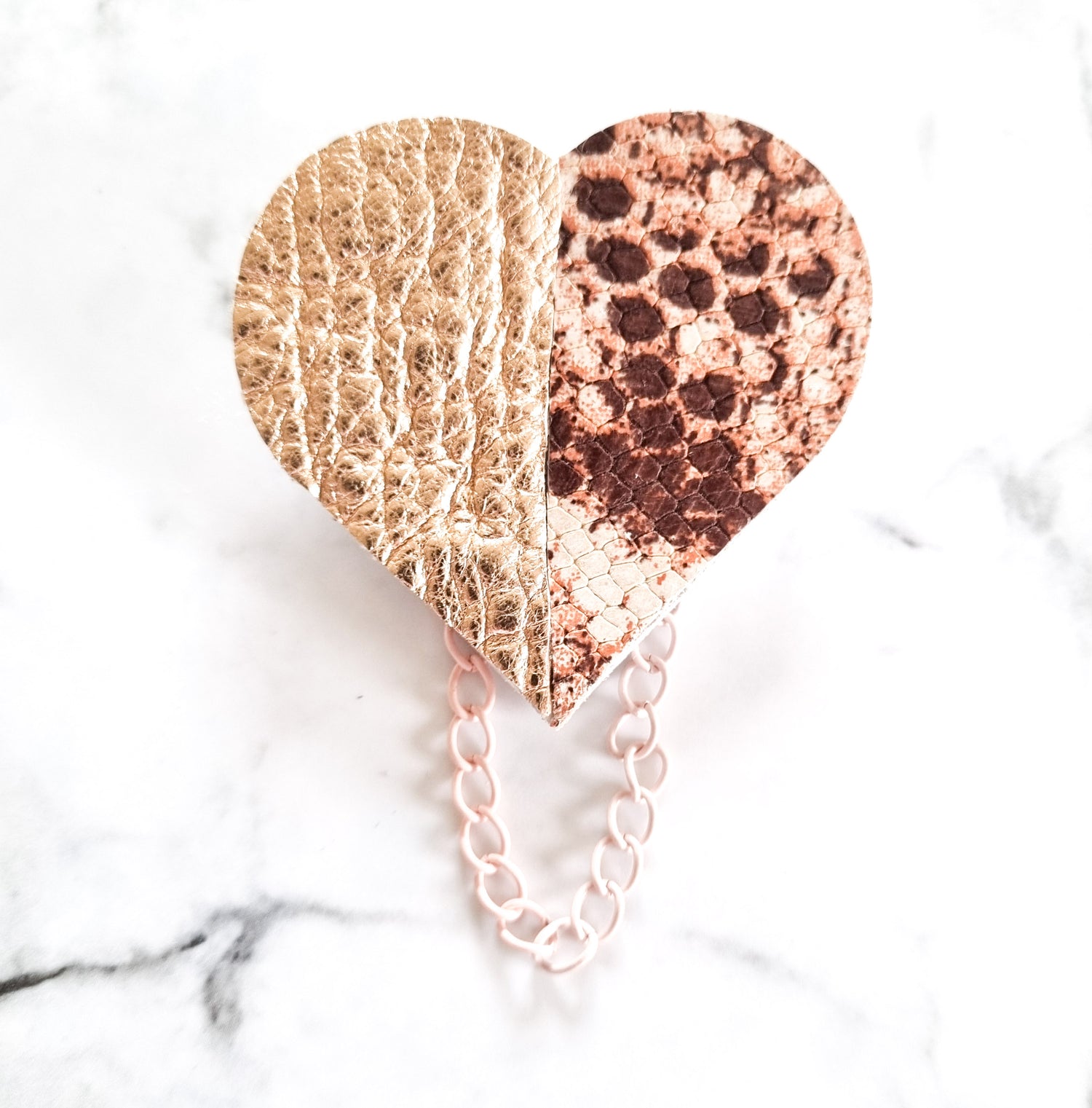 Nouvelle Zealande Chic Brooch - Heart Peach