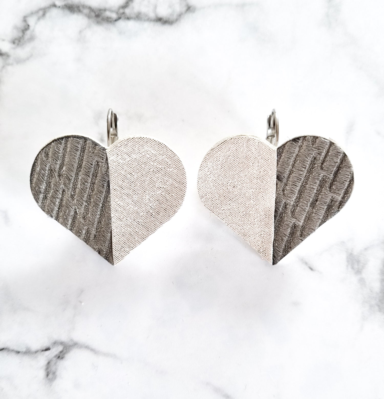Nouvelle Zealande Chic Earrings - Large Heart Charcoal Texture Silver