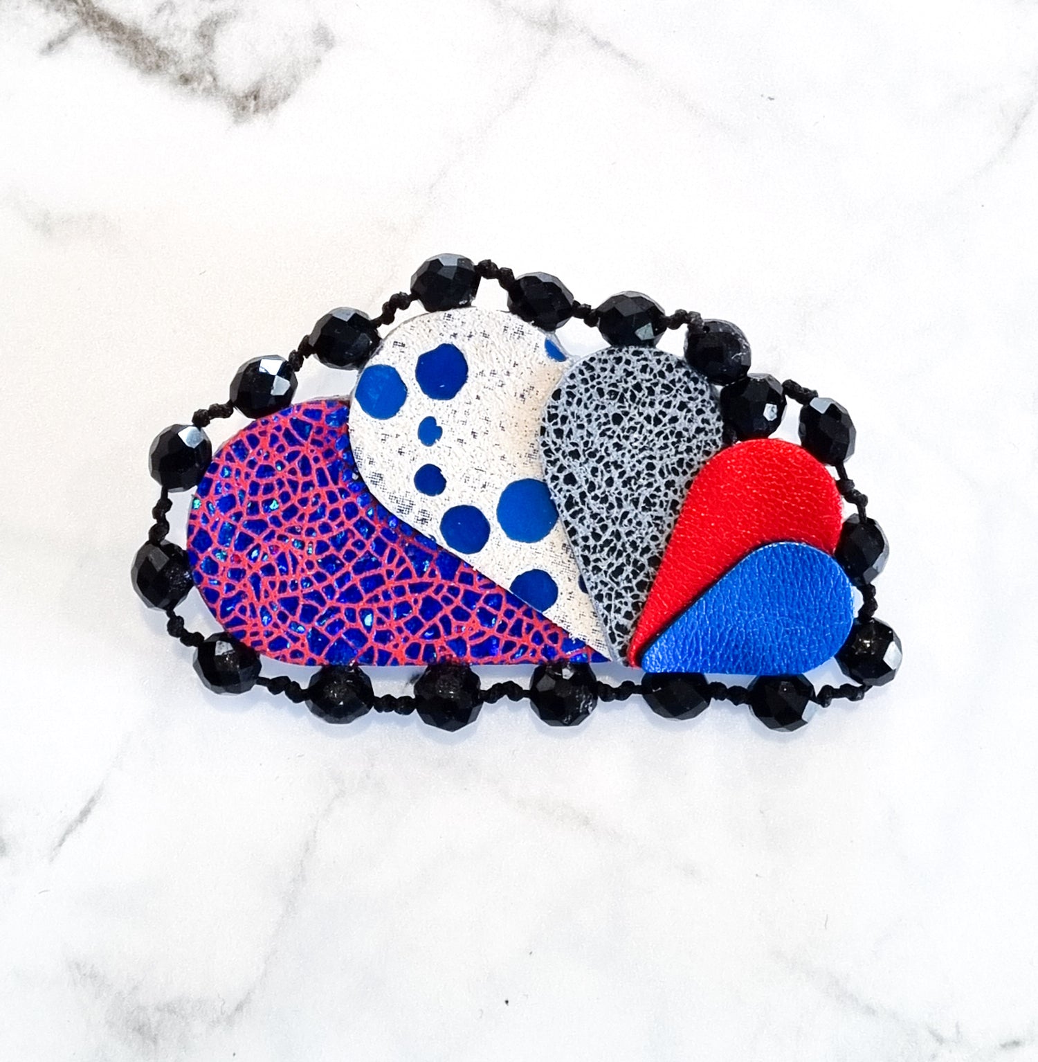 Nouvelle Zelande Chic Brooch - Crystal Clouds FR