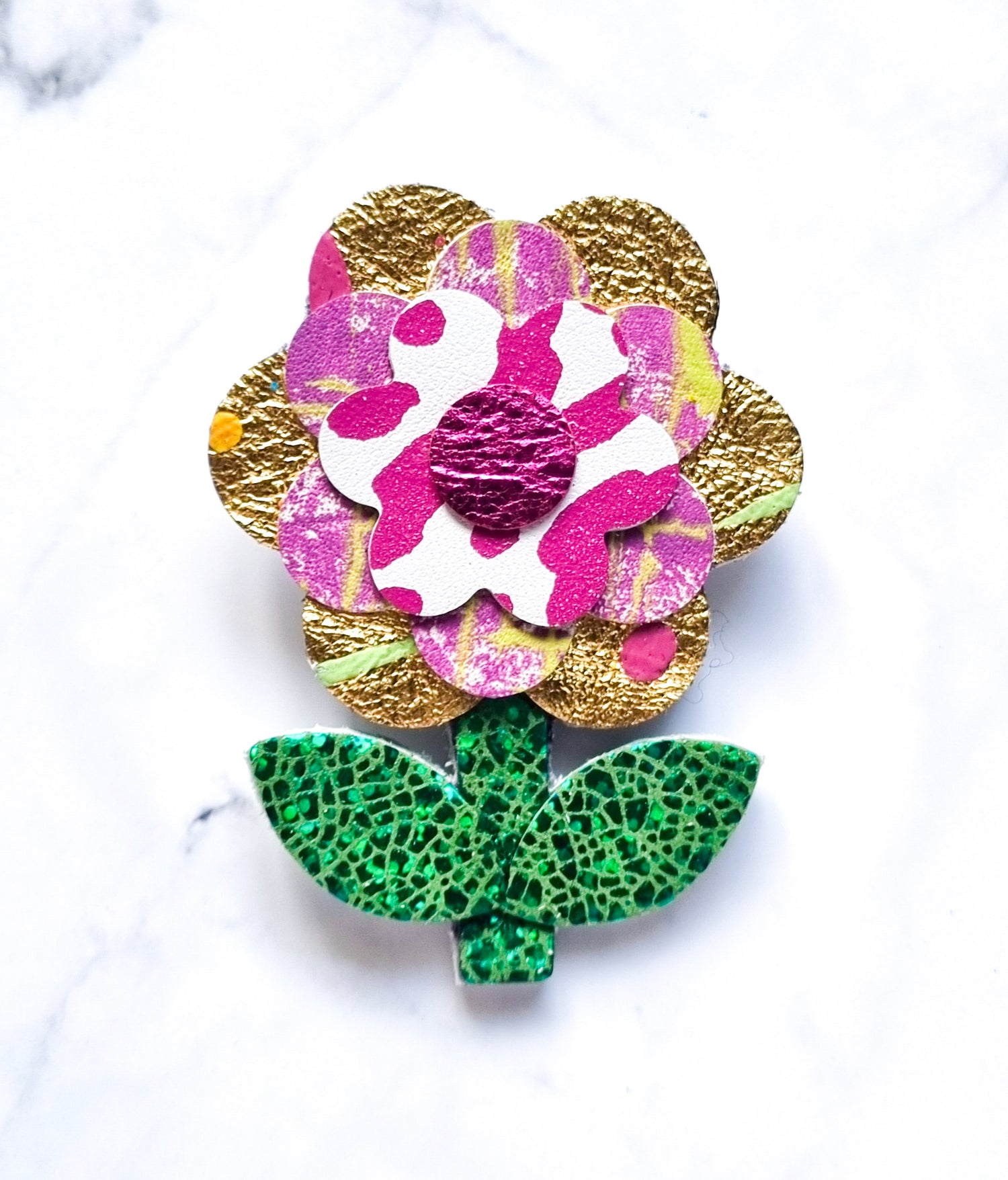 Nouvelle Zelande Chic Brooch - Flower Pink Gold
