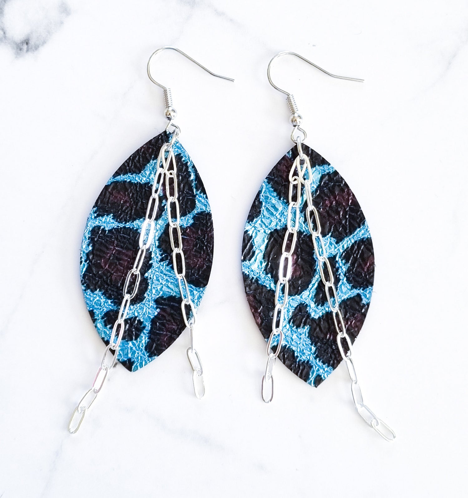 Nouvelle Zelande Chic Earrings - Oval Blue Leopard