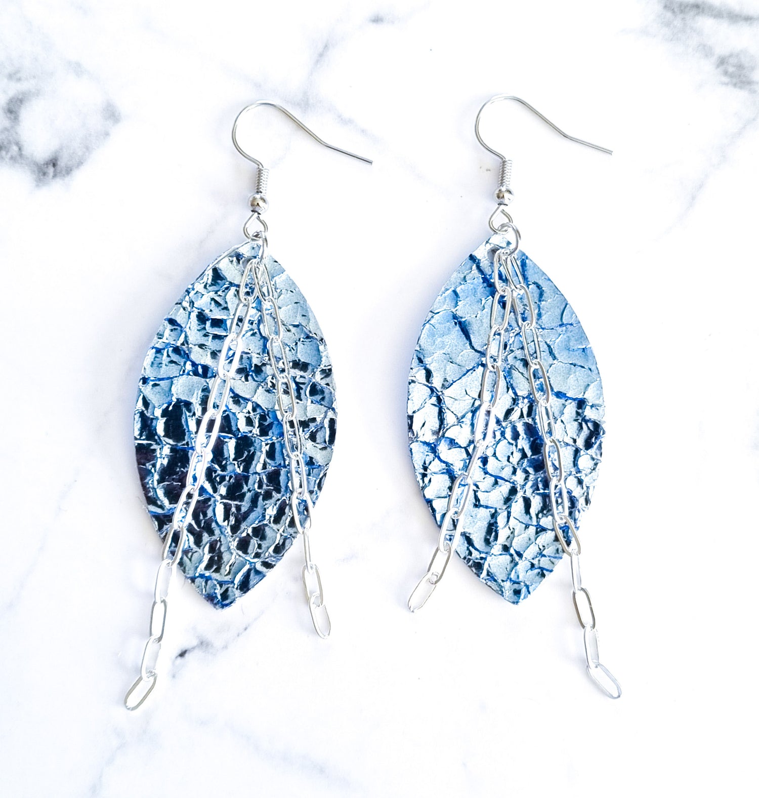 Nouvelle Zelande Chic Earrings - Oval Blue Metallic