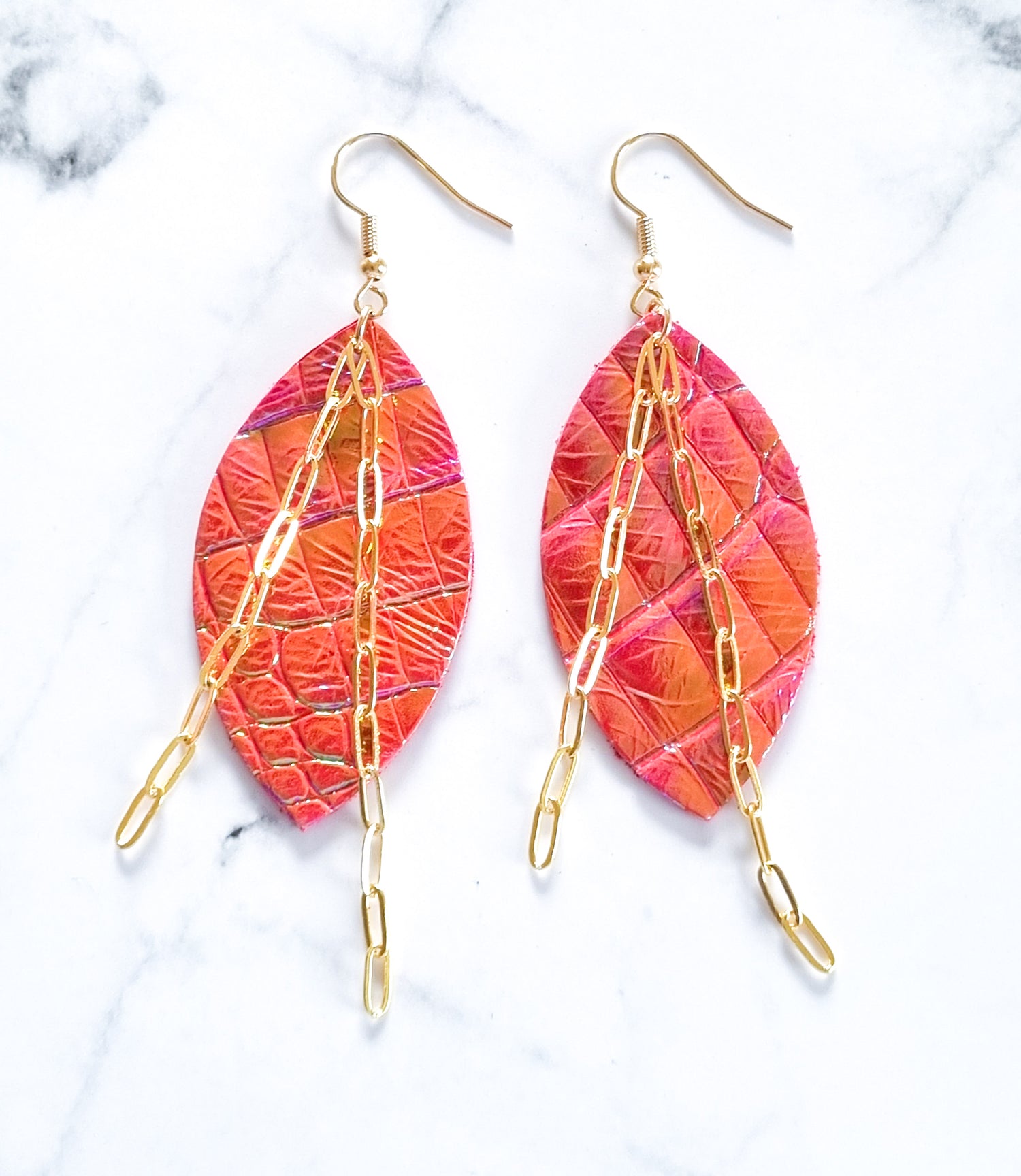 Nouvelle Zelande Chic Earrings - Oval Hot Pink Orange Alligator Gold