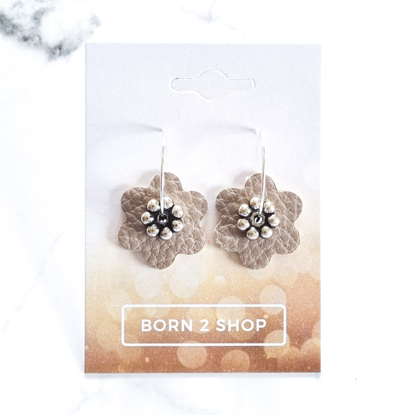 Nouvelle Zelande Chic Earrings - Flowers Taupe Silver