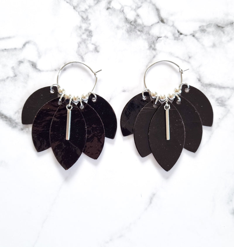 Nouvelle Zelande Chic Earrings - Multi Leaves Black Silver