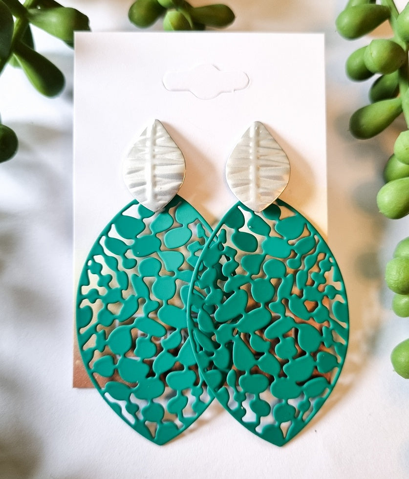 Paris Contemporary Chic Filigree Leaf Earrings - Emerald - Silver