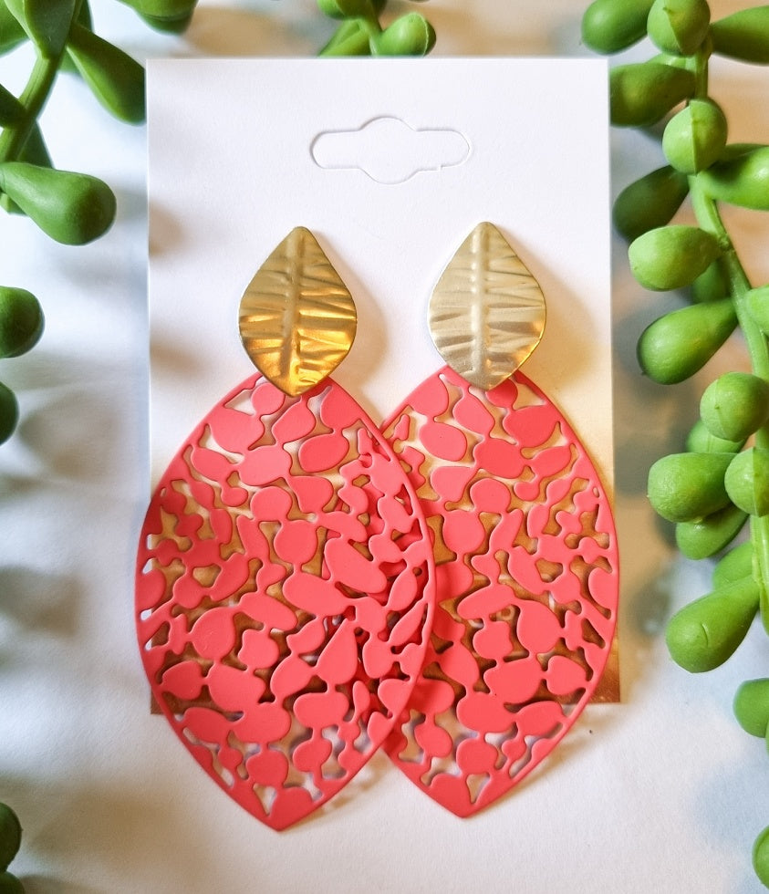 Paris Contemporary Chic Filigree Leaf Earrings - Melon - Gold